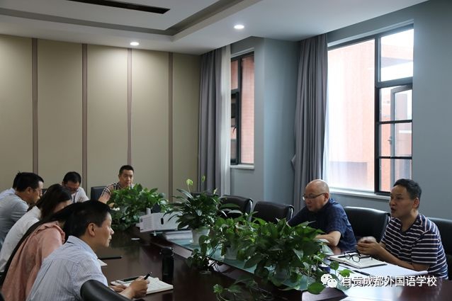 自貢市外國語學校--加強安全工作，構建安全校園