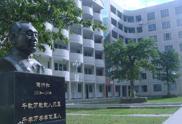 西昌六中地址在哪里？