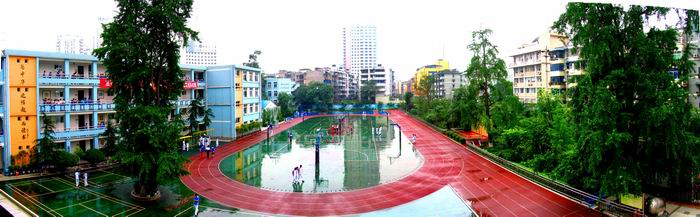 成都石室聯(lián)合中學(xué)地理位置在哪兒？