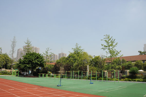 成都鐵路中學建校時間、地址是多少？