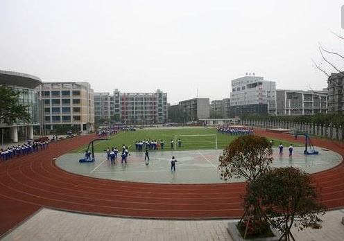 四川大學附屬中學（成都十二中）是怎樣的一所學校？