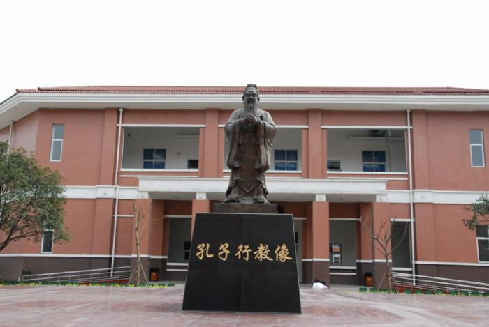崇慶中學(xué)2018班級(jí)設(shè)置