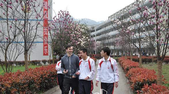 高縣中學(xué)怎么樣、好不好？