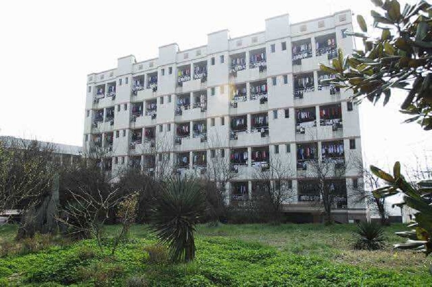 伍隍中學(xué)校園環(huán)境好嗎？