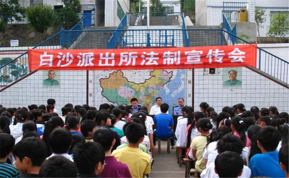 萬源市第二中學環(huán)境怎么樣、好嘛？