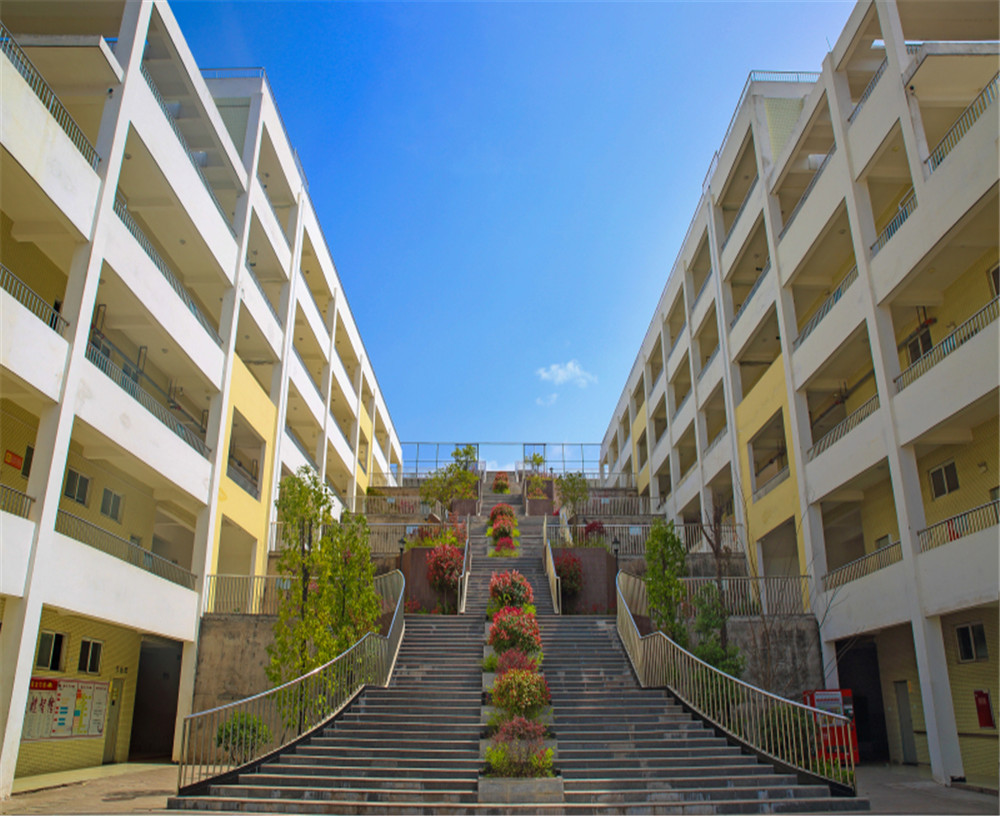 廣元市八二一中學(xué)2020年招生計(jì)劃公布了嗎？