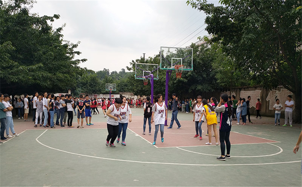 威遠縣自強中學學校環(huán)境怎么樣？