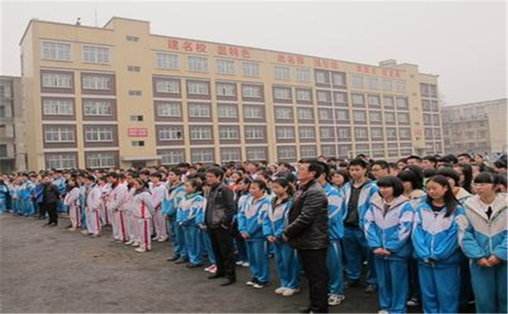 威遠競力學校環(huán)境怎么樣？