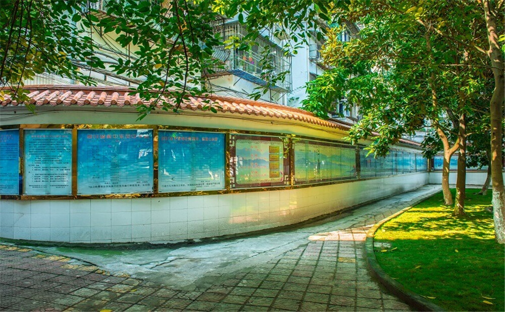 閬中東風(fēng)中學(xué)2020年中考錄取分?jǐn)?shù)線多少分？