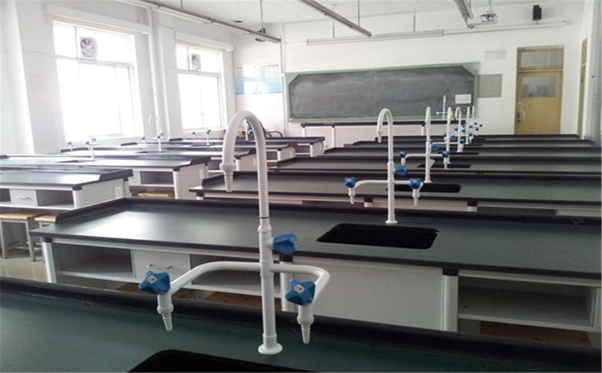 西南交通大學(xué)附屬中學(xué)的高中怎么樣？