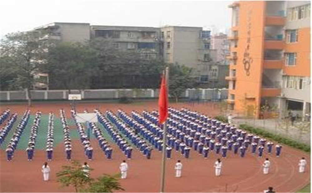 成都市田家炳中學(xué)的高考升學(xué)率高不高？