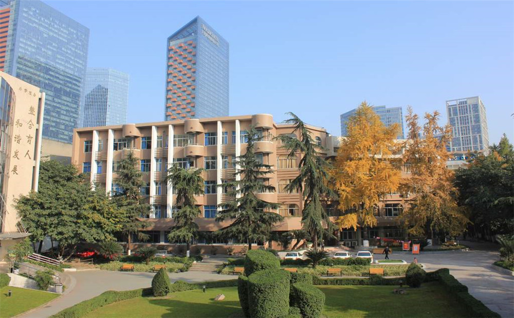 成都市鹽道街中學2020年招生計劃是多少？