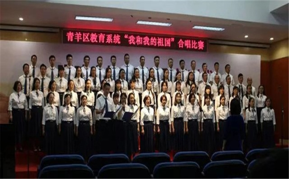 成都十一中每年學(xué)費(fèi)是多少？
