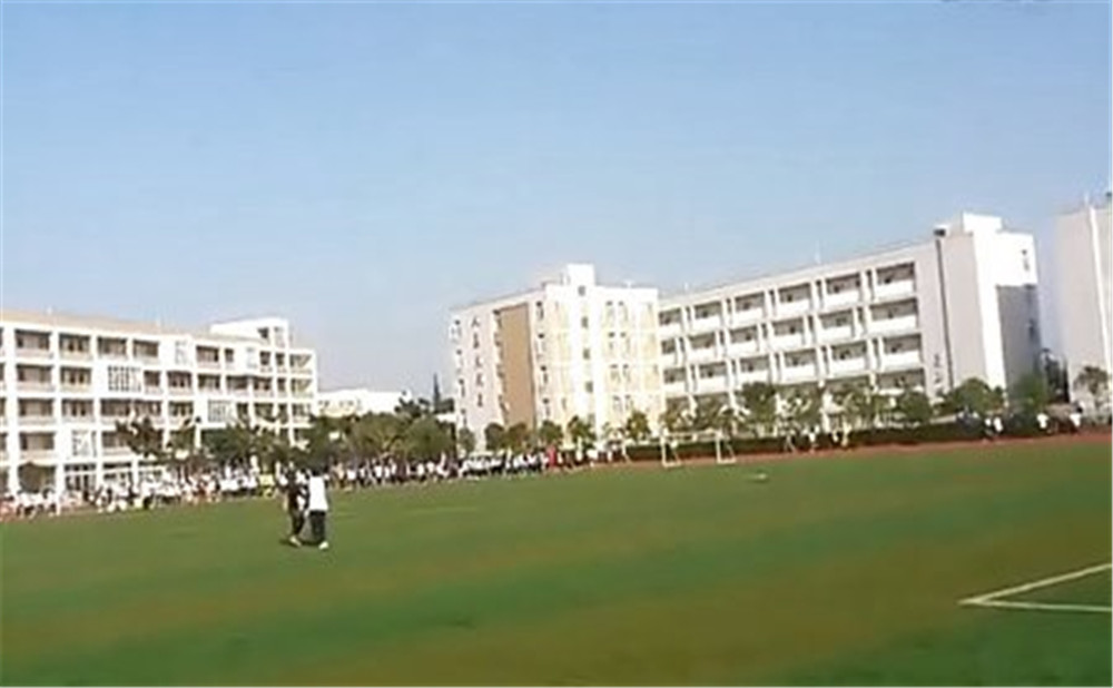 郫縣四中的高考升學(xué)率高不高？