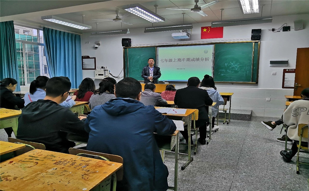 棠湖中學(xué)老師怎么樣？