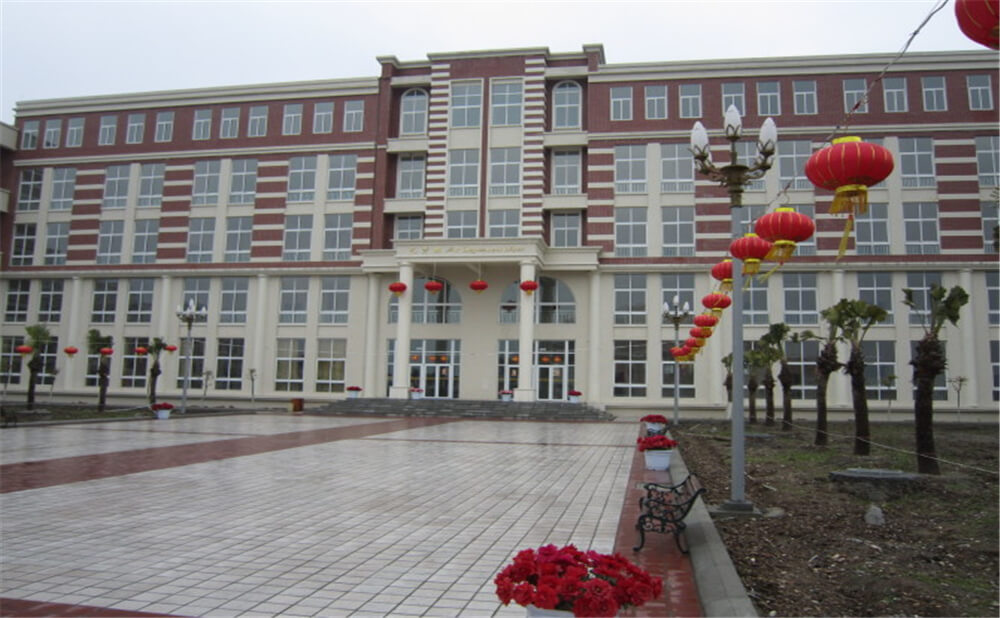 師大三中的高考升學(xué)率是多少？