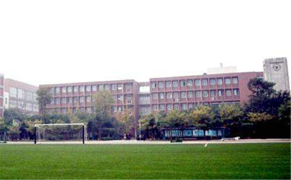 電子科技大學實驗中學近三年的錄取分數(shù)是多少？