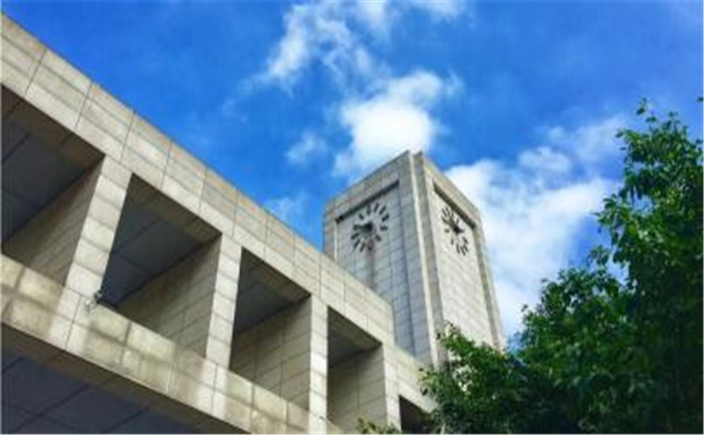 電子科技大學(xué)實驗中學(xué)的高中住宿怎么樣？