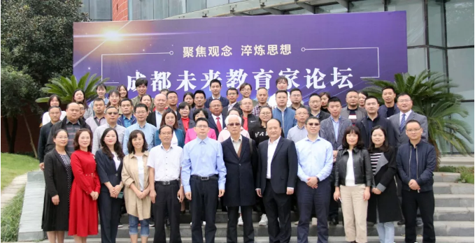 新津中學(xué)的學(xué)費(fèi)是多少？
