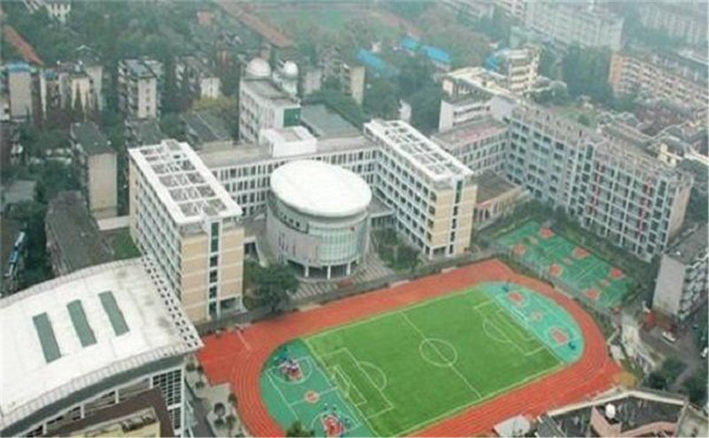 成都十二中（四川大學(xué)附屬中學(xué)）的本科升學(xué)率高不高？