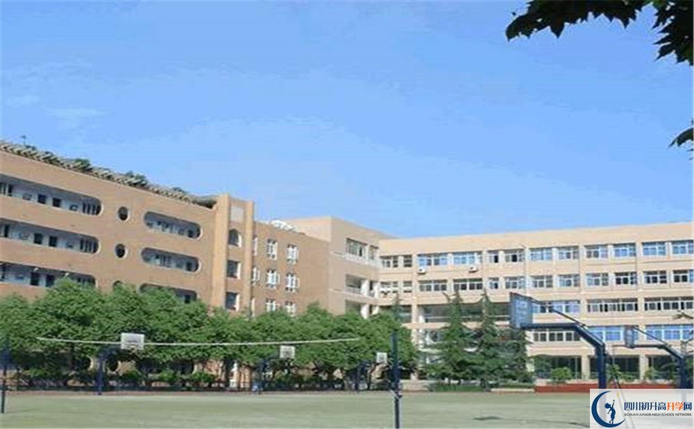 成都大學(xué)附屬中學(xué)的初升高分?jǐn)?shù)線是多少？