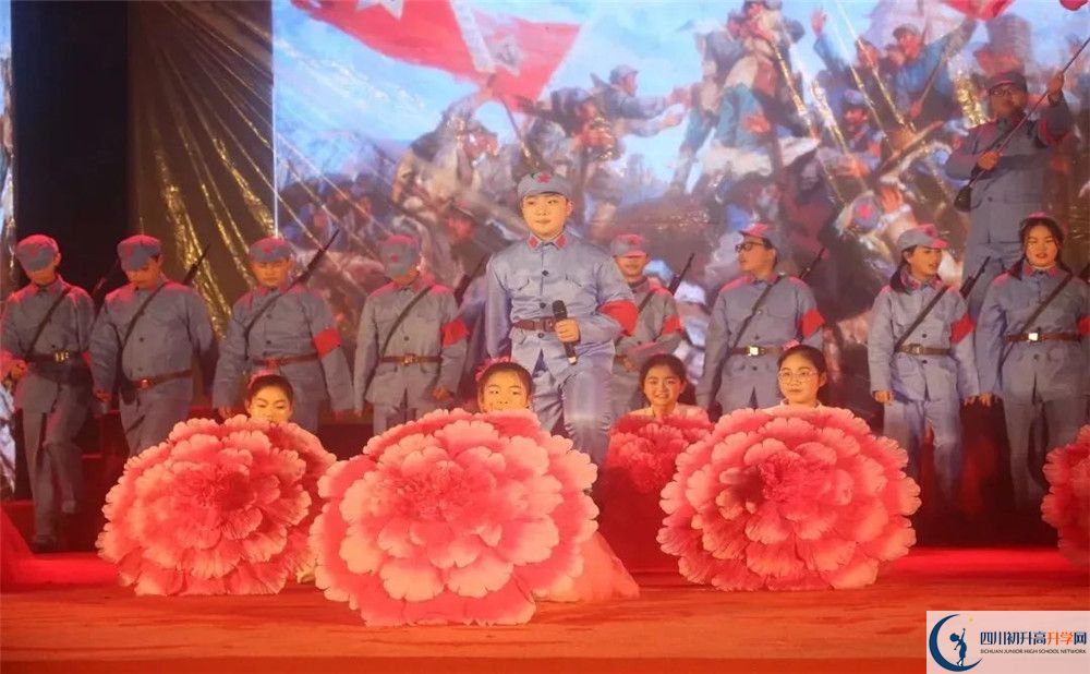 龍泉二中一年的學(xué)費是多少？