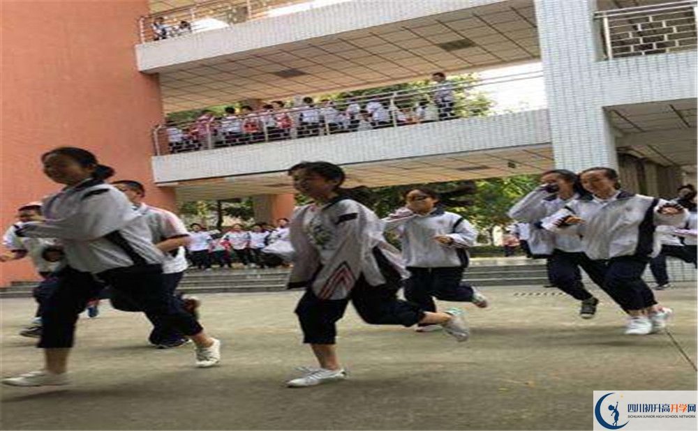 成都樹德中學(xué)光華校區(qū)地址怎么走？