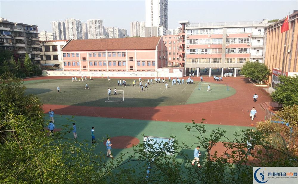 通錦中學(xué)的地址怎么走？