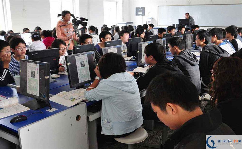 彭州一中初升高向外地招生嗎？