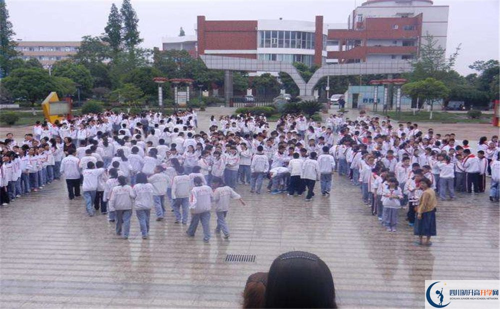 彭州中學2020年被清華北大錄取的學生有多少？