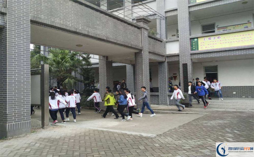 安仁中學(xué)初升高自主招生錄取線是多少分？