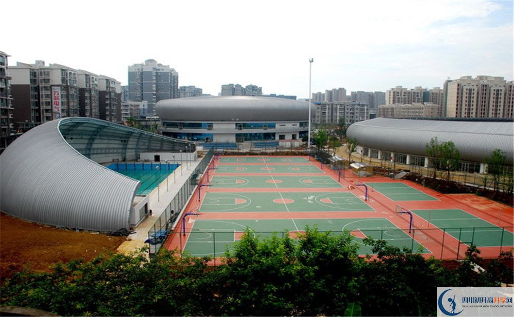 簡陽中學(xué)住宿費(fèi)用是多少？