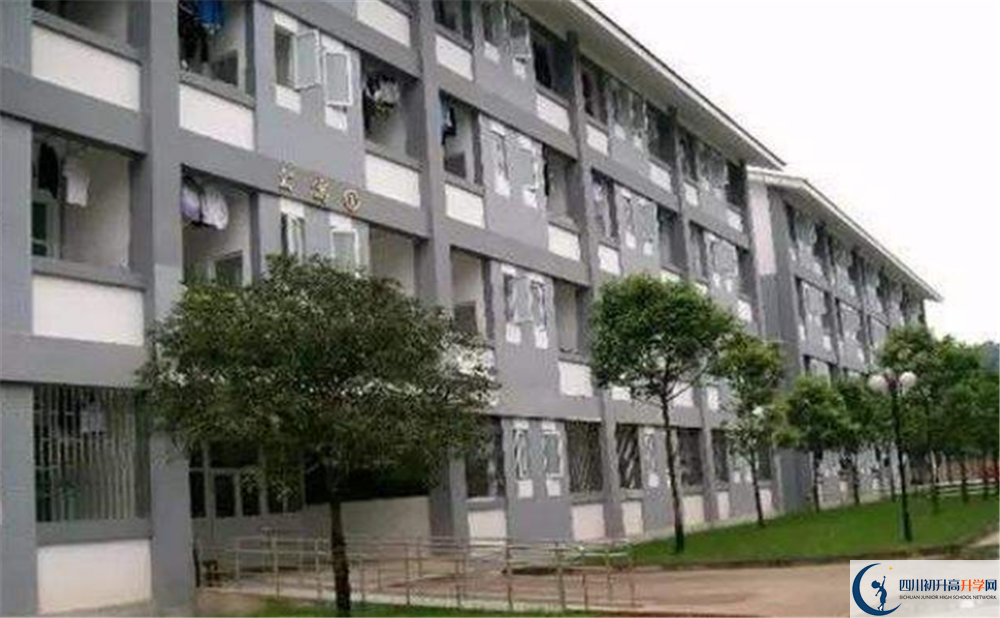 平樂(lè)中學(xué)2020清華北大錄取學(xué)生多少？