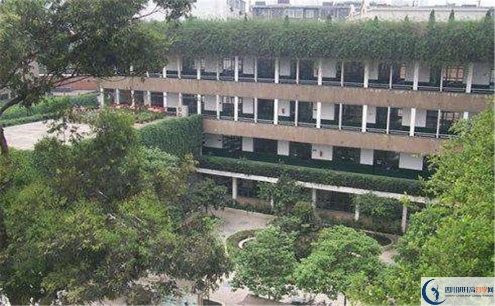成都列五中學初升高難不難？