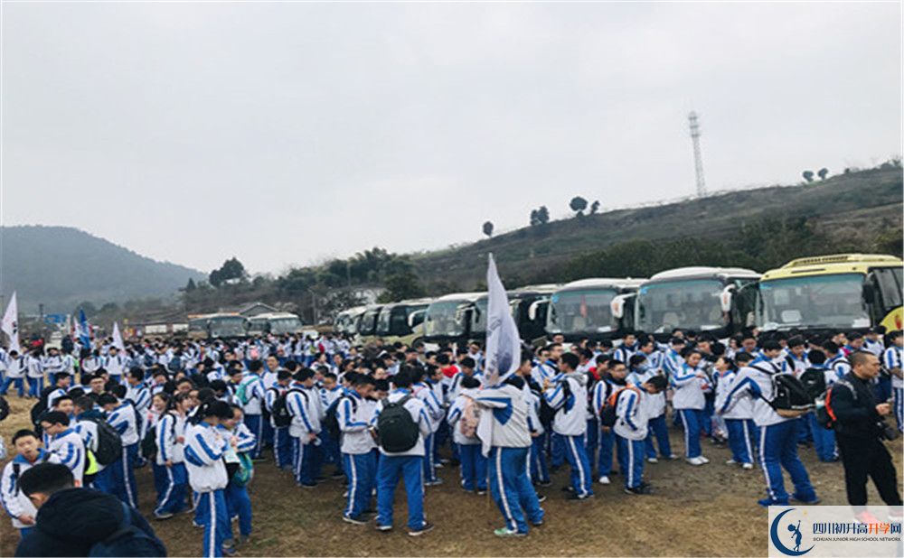 成都七中八一學(xué)校是重點(diǎn)中學(xué)嗎？