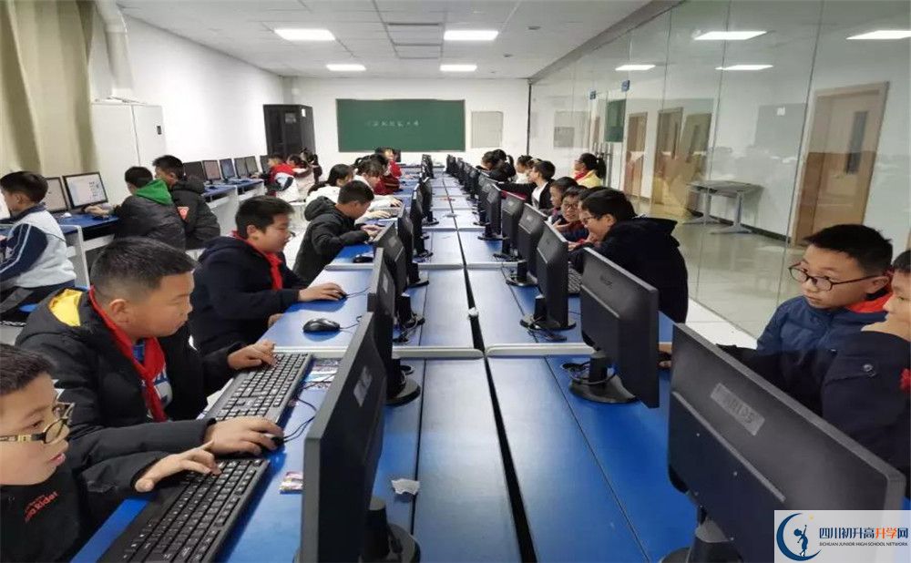 成都綿實外國語學(xué)校2020年高三文綜測試題難嗎？