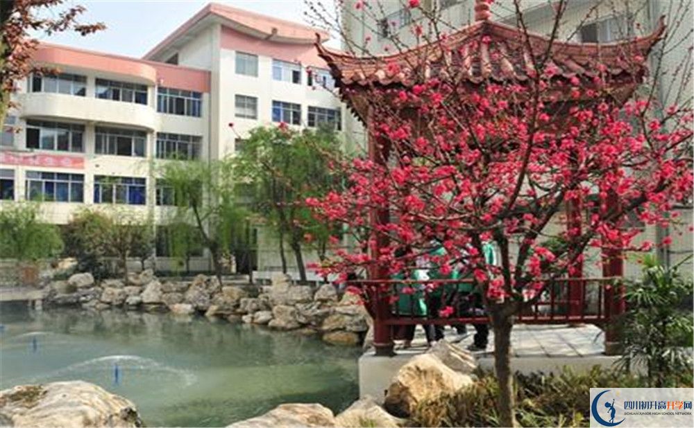 蜀城中學(xué)高中分班考試難嗎？