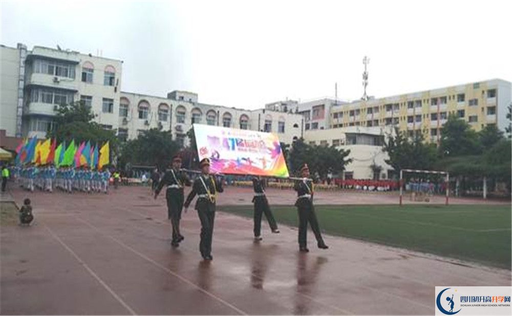 西南交通大學(xué)附屬中學(xué)2020年高考人數(shù)是多少？