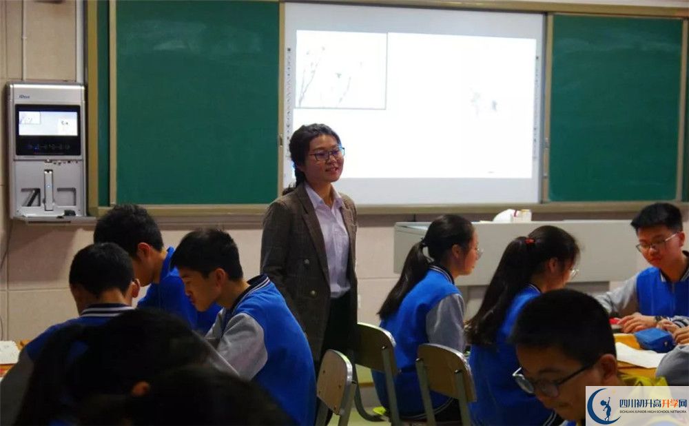 2020成都實驗中學(xué)二診數(shù)學(xué)試題答案在哪看？