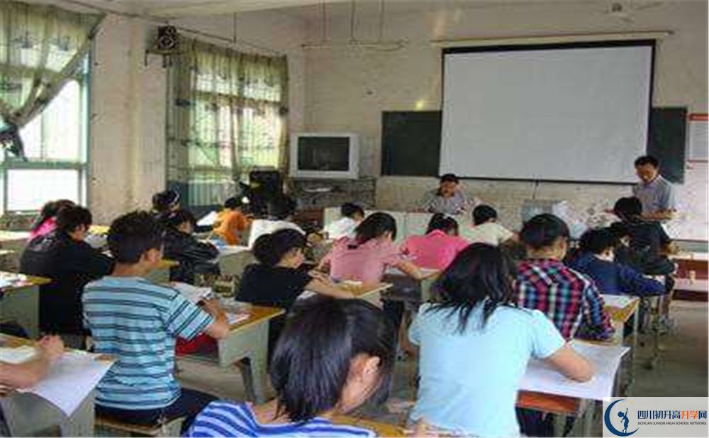 2020通江中學初升高錄取線是否有調整？