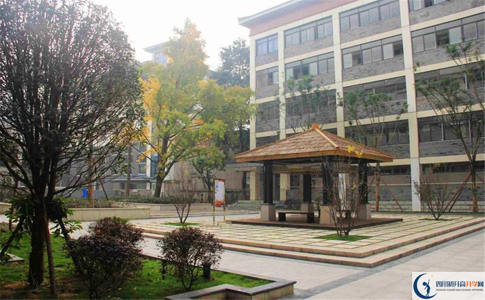 2020年成都市西北中學(xué)住宿條件怎么樣？