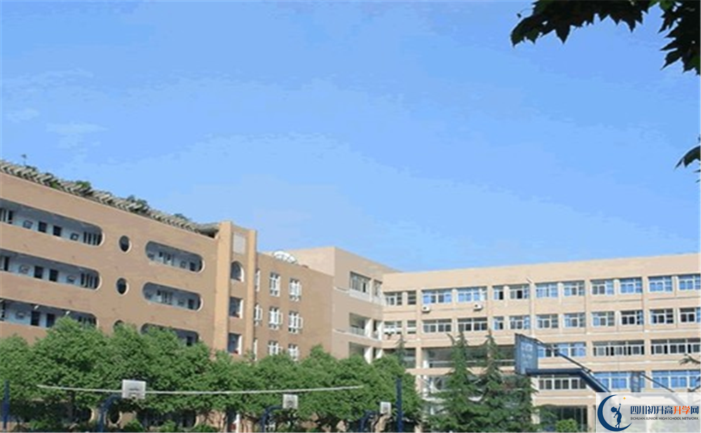 成都大學(xué)附中2020年中考錄取分數(shù)線多少分？